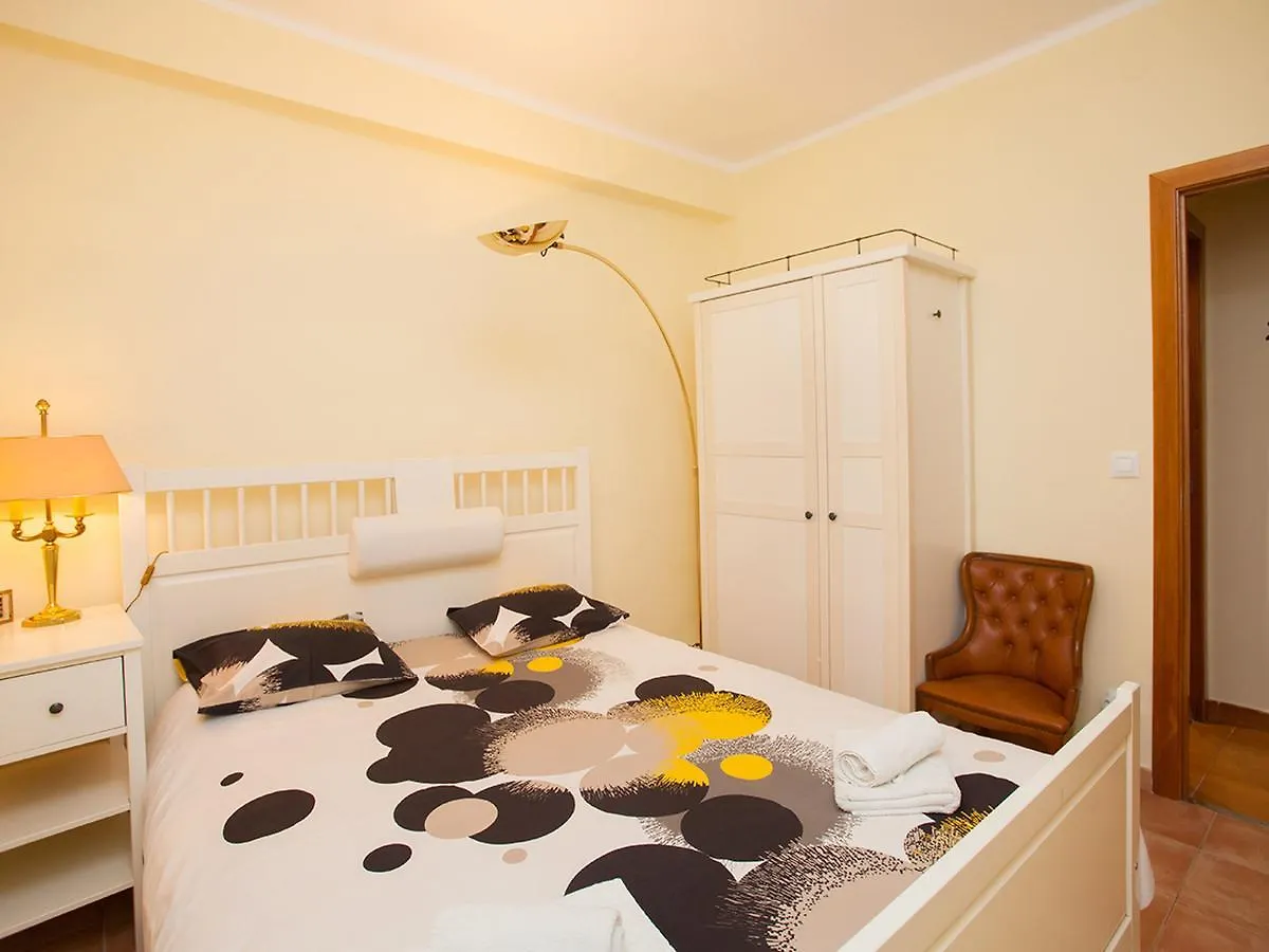 Apartment Sardenya - Casp By Interhome Barselona İspanya